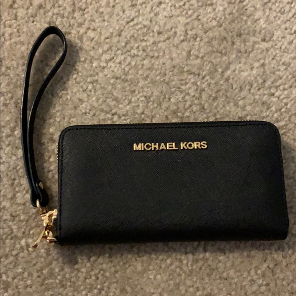 Black gently used wristlet